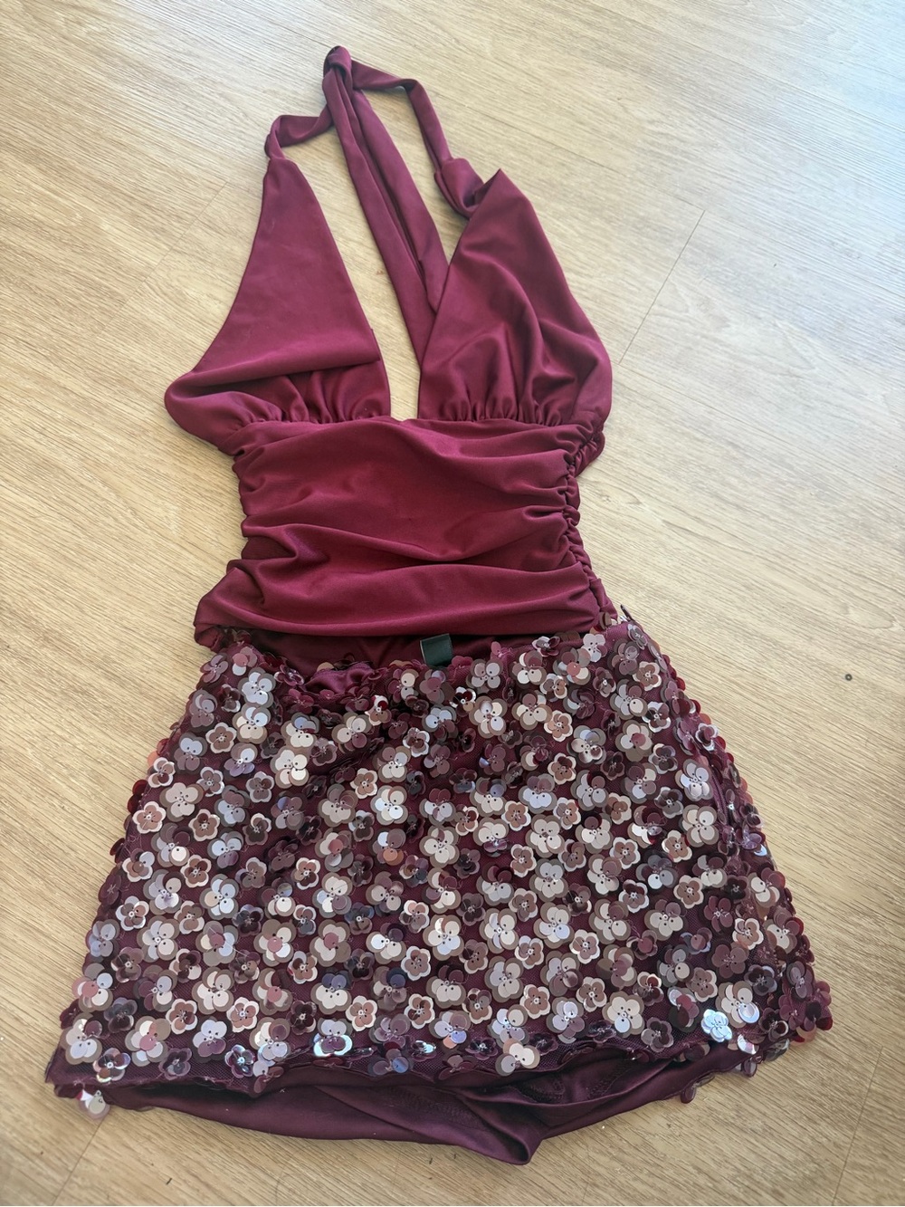 WINDSOR Sweet But Bold Floral Sequin Mini Skort and matching top size XS